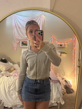 Aritzia green zip up